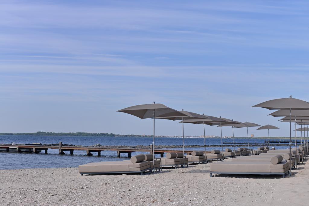 Oasis Punt-West Hotel & Beach Resort Ouddorp Exteriör bild